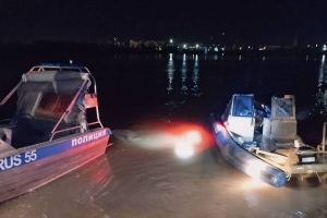 На Иртыше в Омске моторная лодка столкнулась с плавающим сооружением: двое погибли