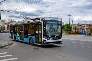 «Стоимость не менялась с 2019 года»: в мэрии Омска прокомментировали новость о возможном подорожании проезда в общественном транспорте  